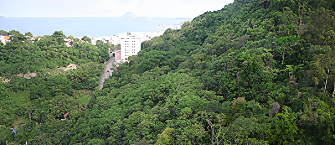 Morros São João e Babilônia